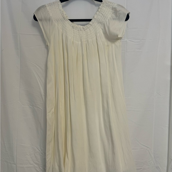 Aritzia Off Shoulder Horatio Dress in Cream - Picture 2 of 4
